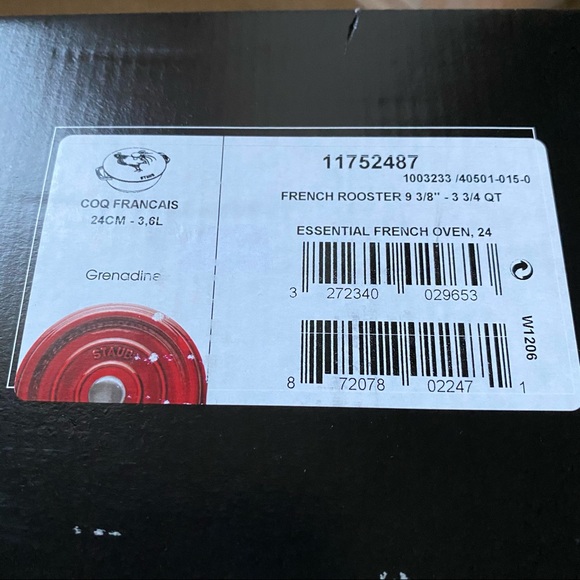 Staub new #24 3-3/4qt Rooster Red - Picture 10 of 16